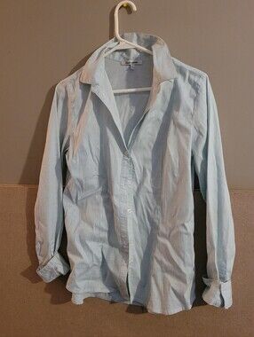 Quintessential Small Casual Light Blue WoMen's Button-Up Shirt